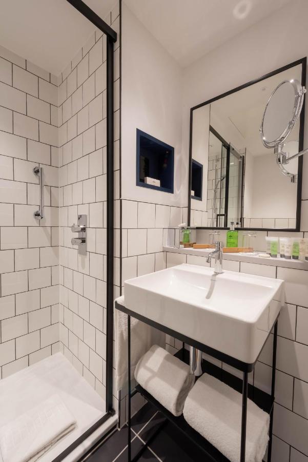 The Wesley Camden Town Hotel Londen Buitenkant foto